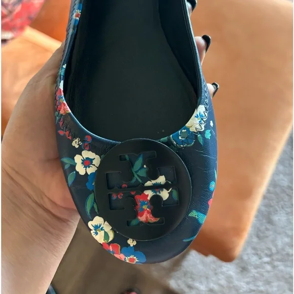 Tory Burch Floral & Navy Blue Minnie Ballet Flats with Logo!! - Picture 6 of 7
